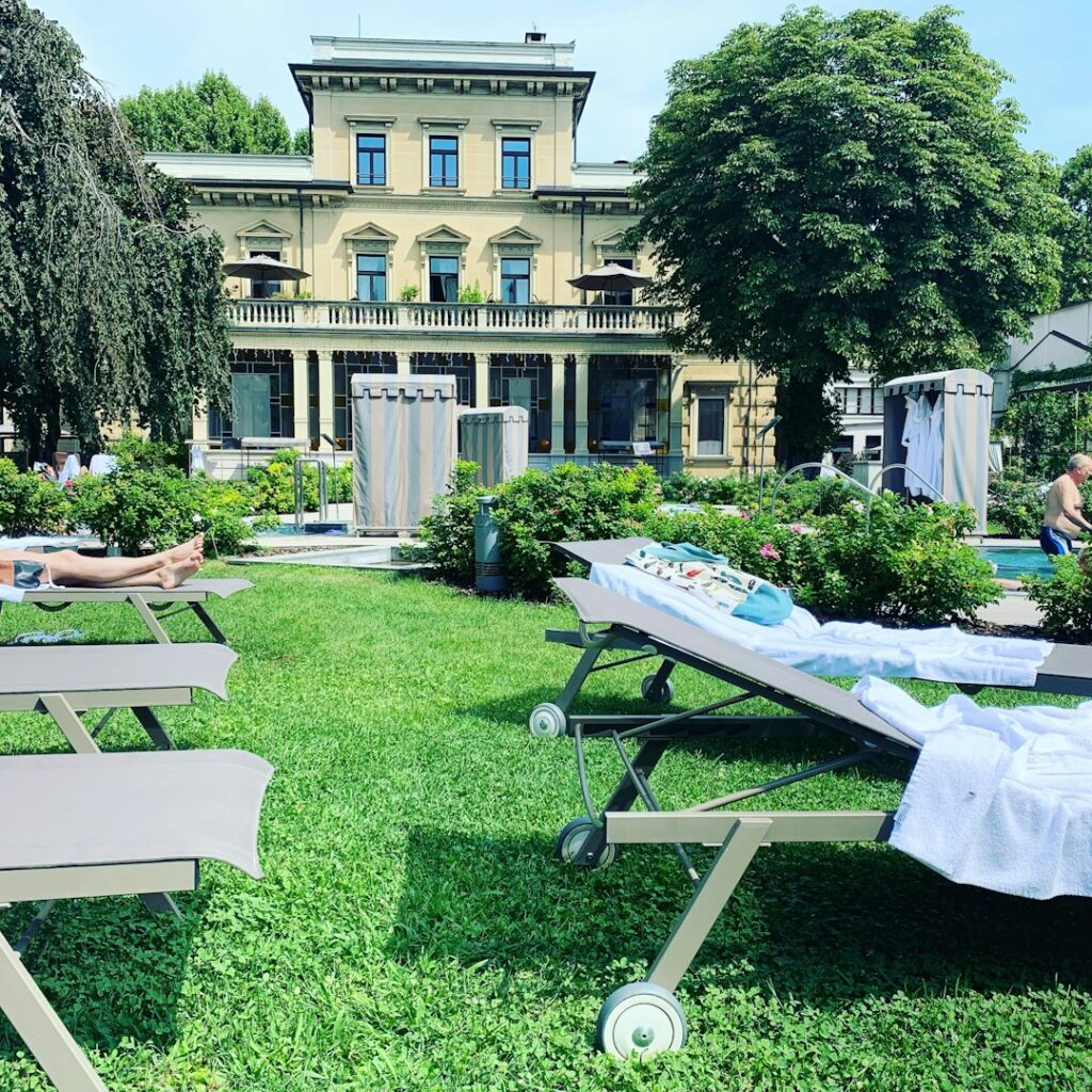 Inline news image for Mersin Deploys Life-Saving Public Defibrillators Across Key Transit Squares in Major Health Initiative